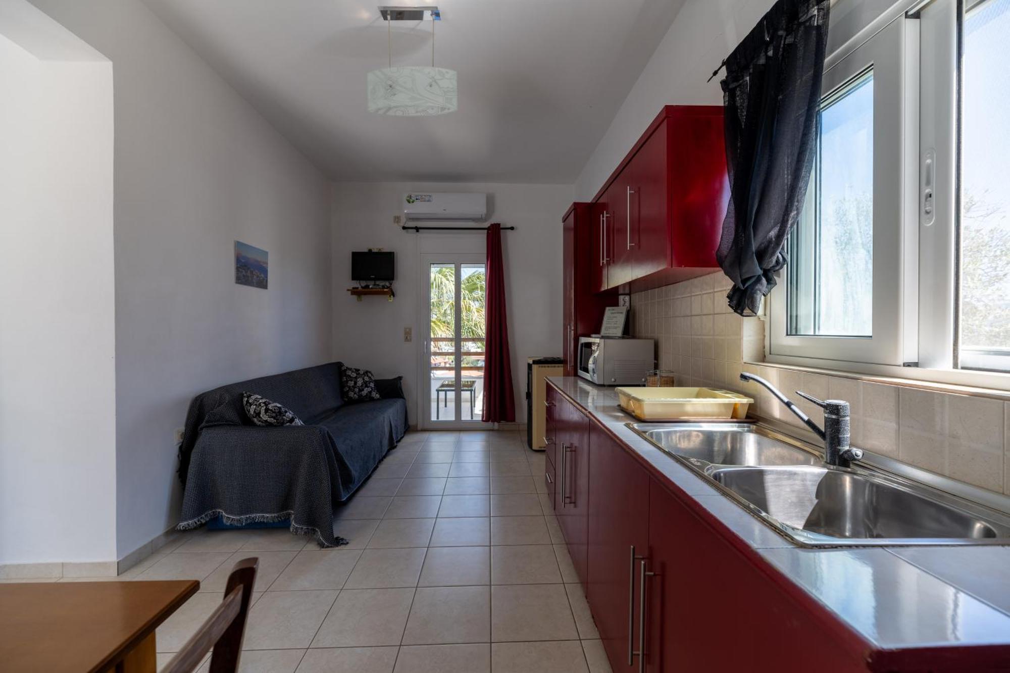 Korfes Apartments Kamilari Bagian luar foto
