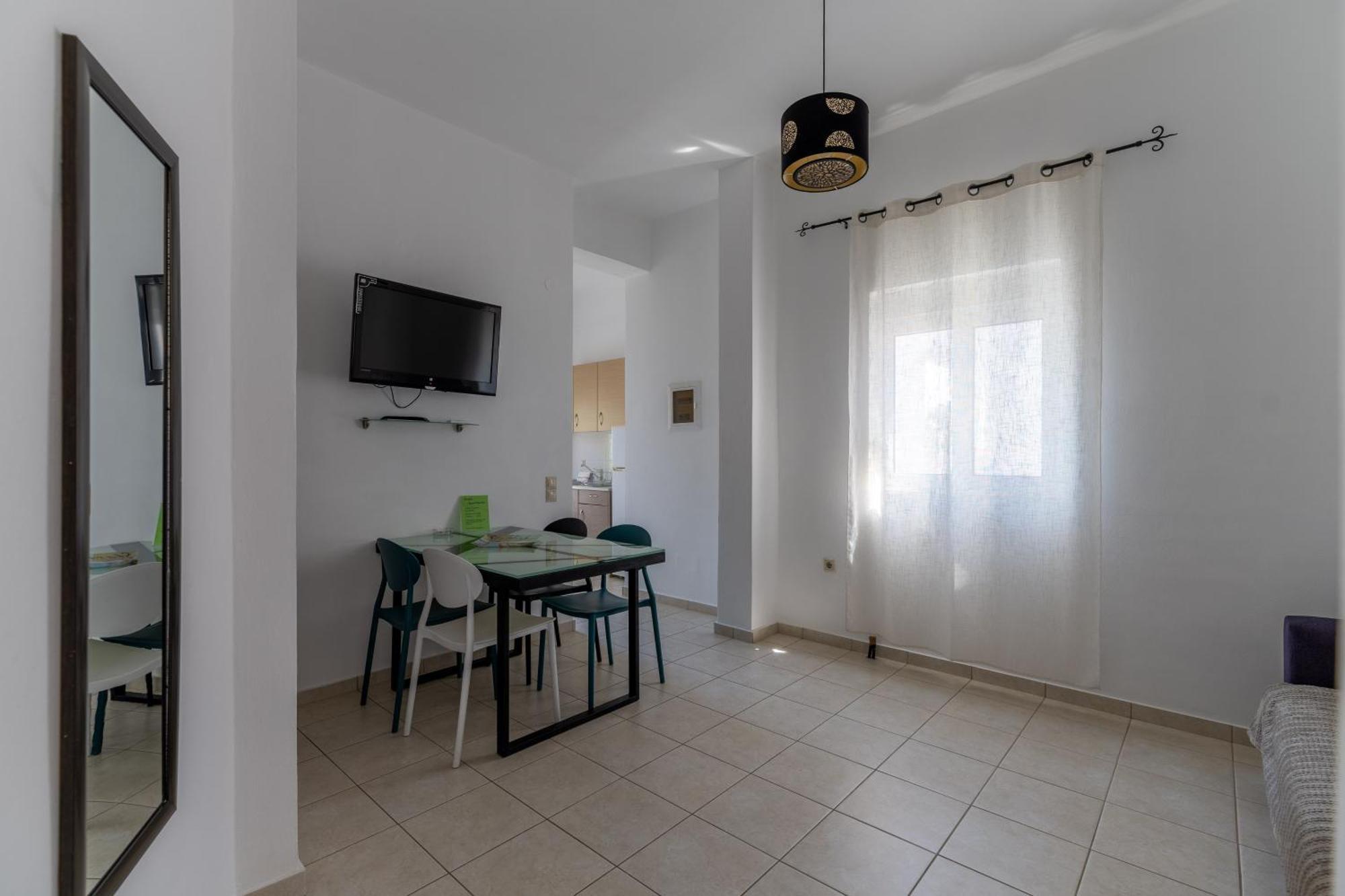 Korfes Apartments Kamilari Bagian luar foto